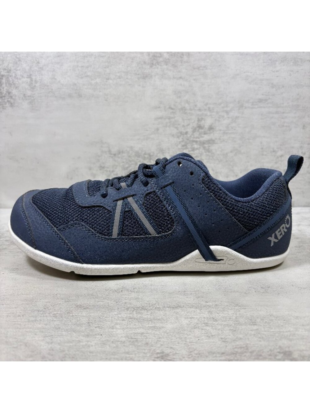 Xero Prio Barefoot Minimalist Running Shoes - Women's Size 9 - Blue
